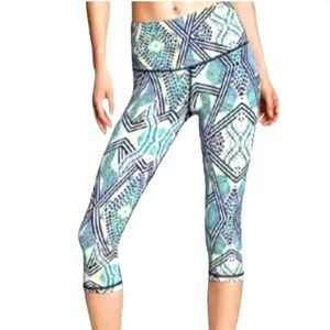 Victoria's Secret VSX Sport Tight Crop Leggings | EUC | Multicolor